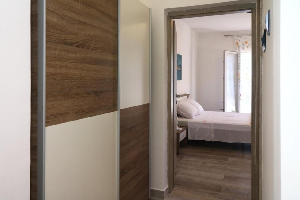 Apartmani Mikin Betina  Bagian luar foto