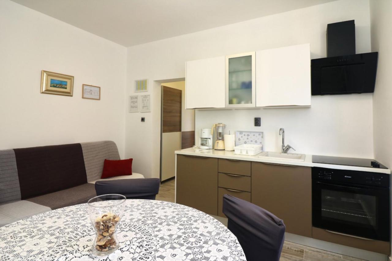 Apartmani Mikin Betina  Bagian luar foto