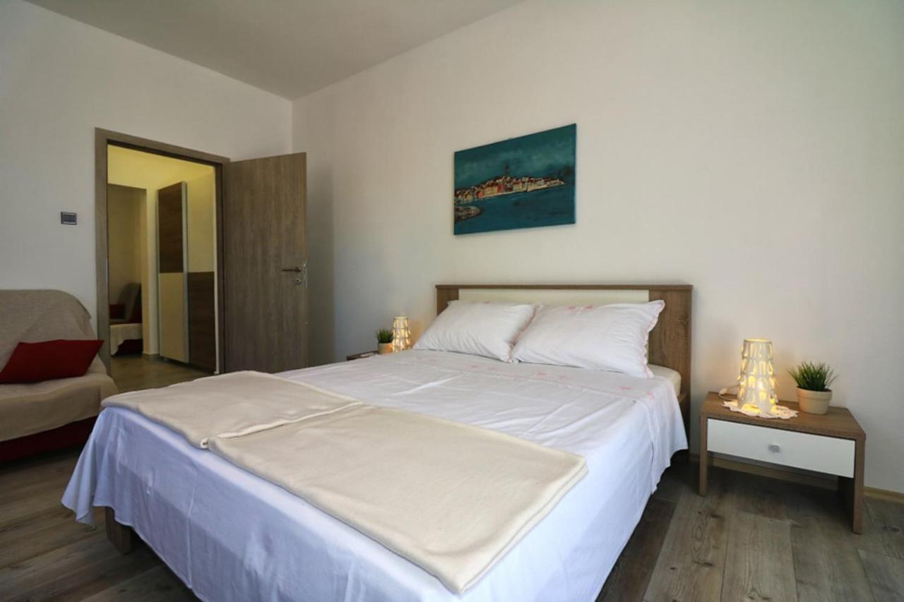Apartmani Mikin Betina  Bagian luar foto