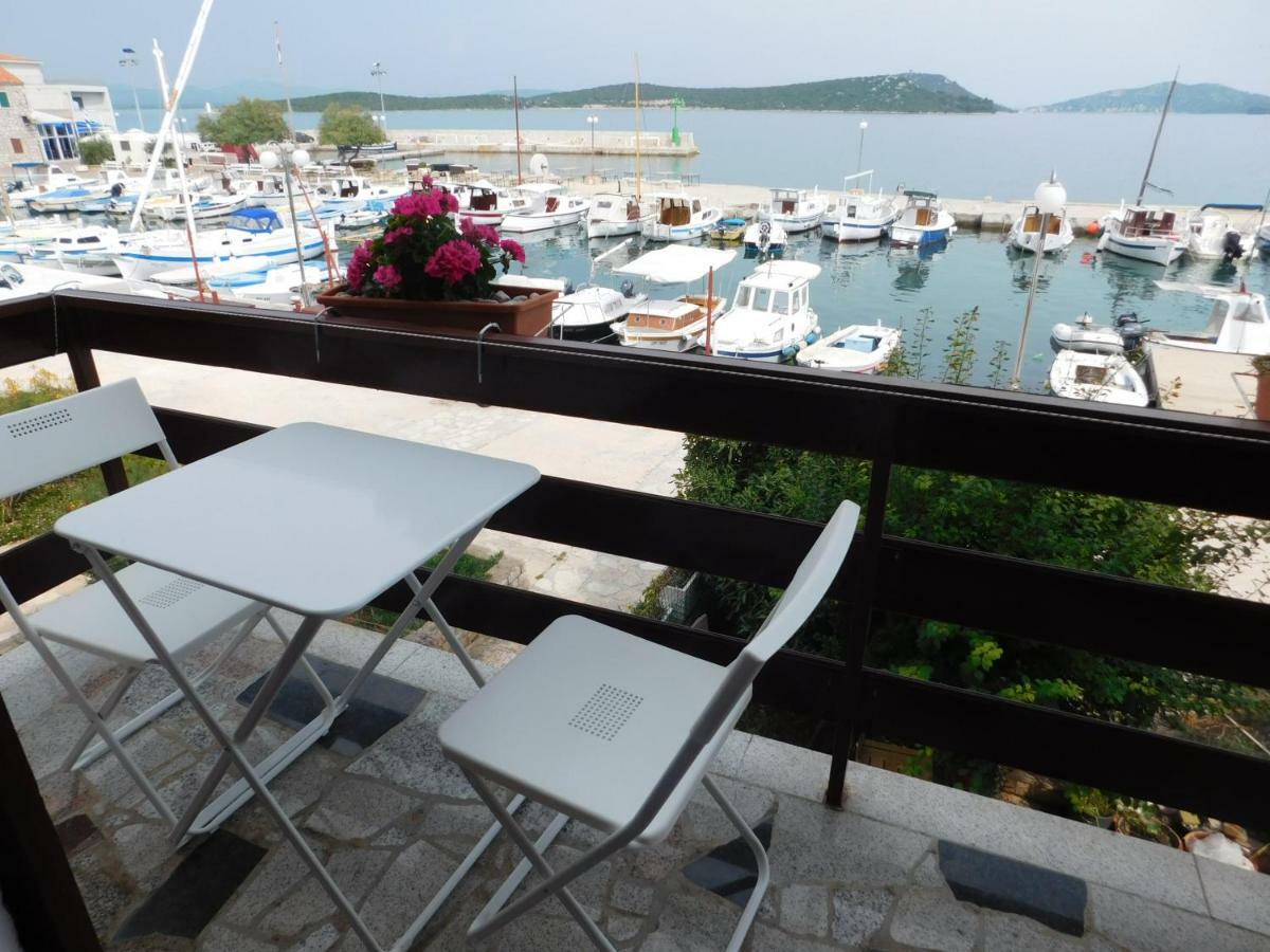 Apartmani Mikin Betina  Bagian luar foto