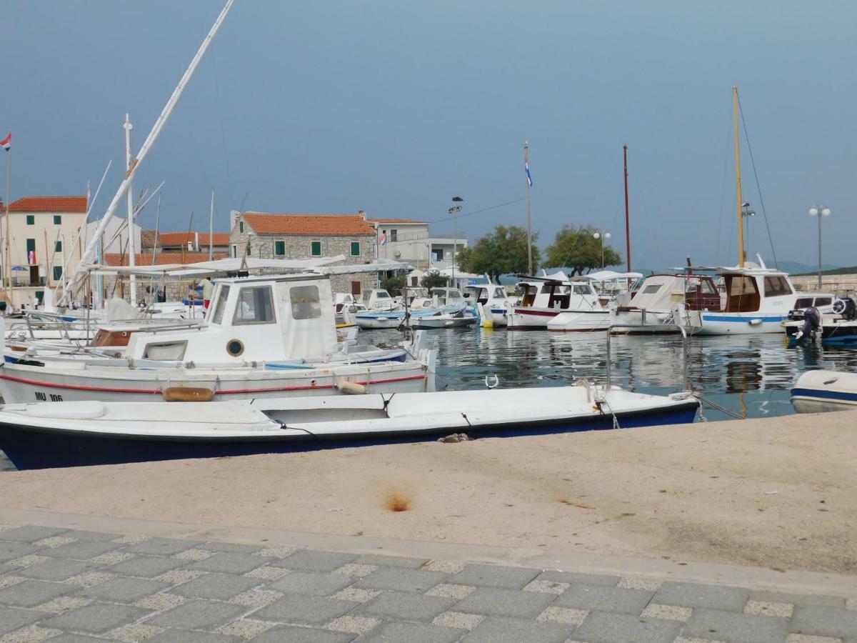 Apartmani Mikin Betina  Bagian luar foto