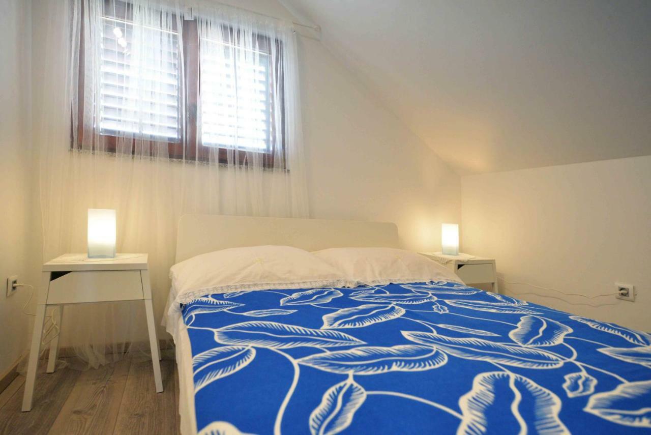 Apartmani Mikin Betina  Bagian luar foto