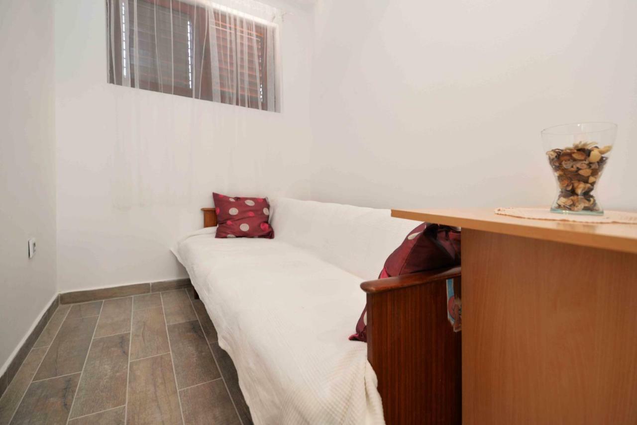 Apartmani Mikin Betina  Bagian luar foto